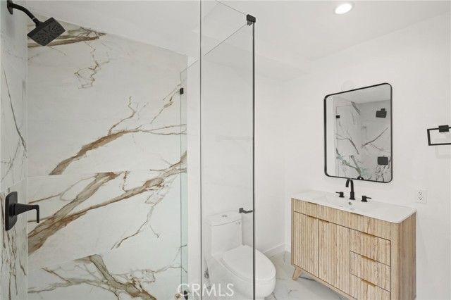 7010 Lennox Avenue, Van Nuys (los Angeles), CA 91405