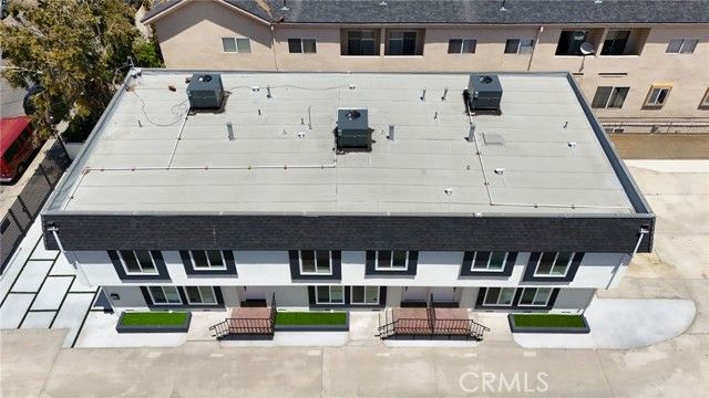 7010 Lennox Avenue, Van Nuys (los Angeles), CA 91405