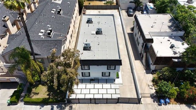 7010 Lennox Avenue, Van Nuys (los Angeles), CA 91405