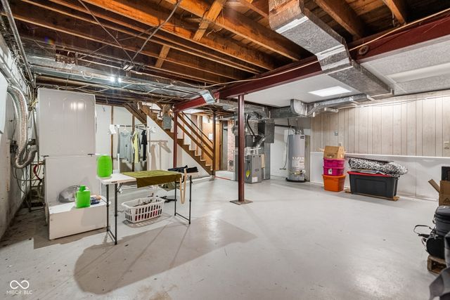 525 25th Street, Columbus, IN 47201