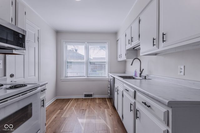 525 25th Street, Columbus, IN 47201