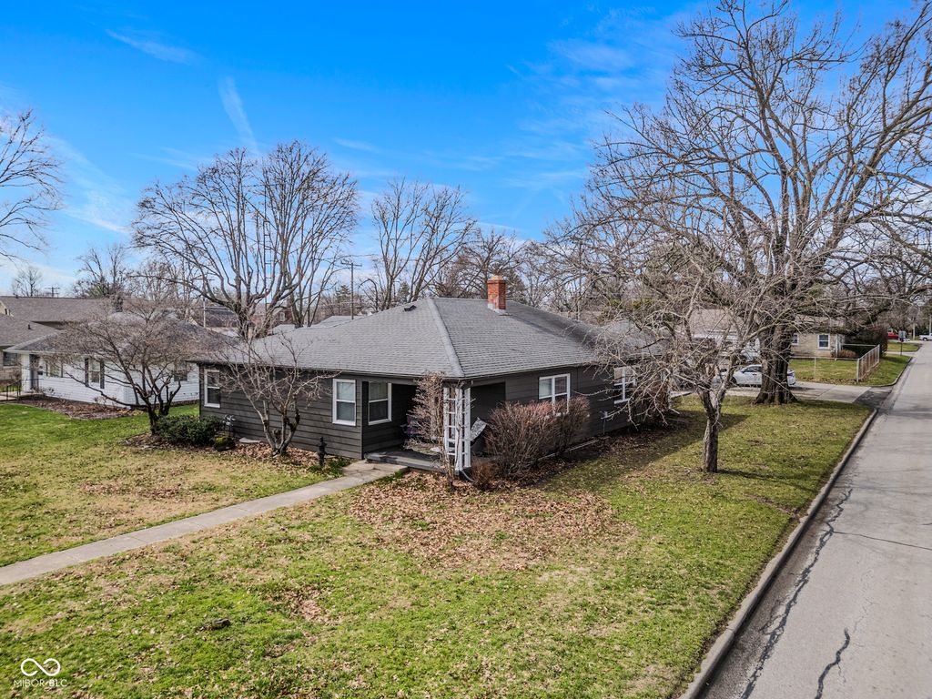 525 25th Street, Columbus, IN 47201