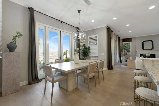 126 Long Fence, Irvine, CA 92602