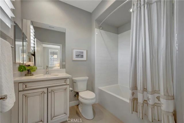 126 Long Fence, Irvine, CA 92602