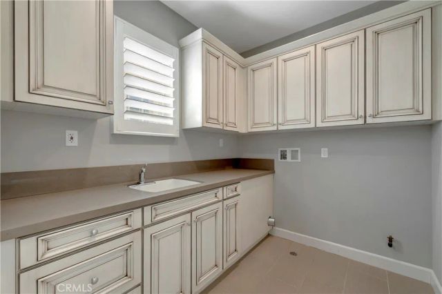 126 Long Fence, Irvine, CA 92602