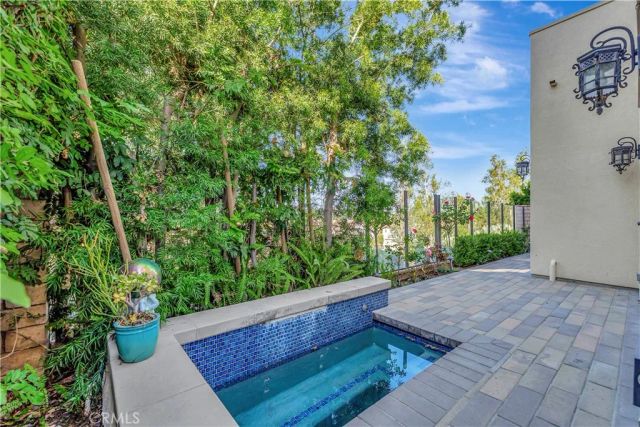 126 Long Fence, Irvine, CA 92602
