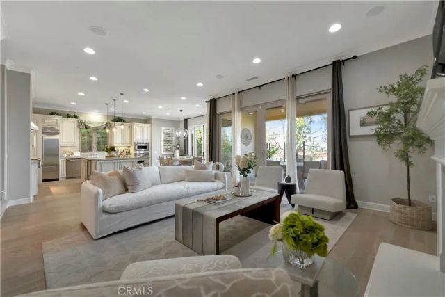 126 Long Fence, Irvine, CA 92602