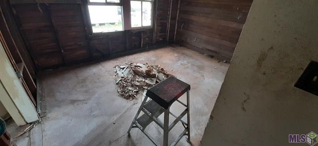 5949 Heidel Ave, Baton Rouge, LA 70805