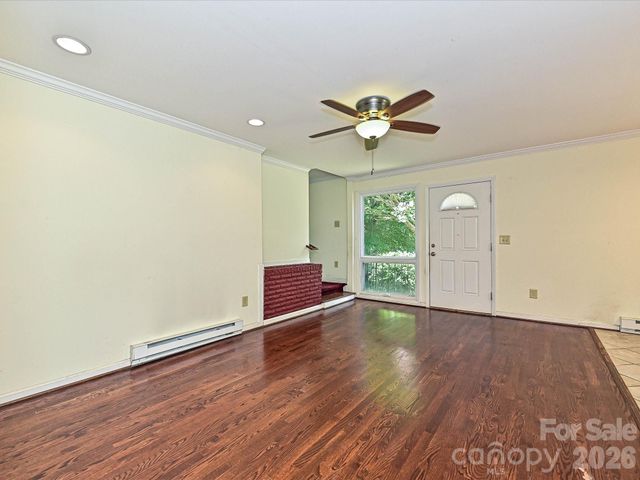 3000 Barfield Drive, Charlotte, NC 28217