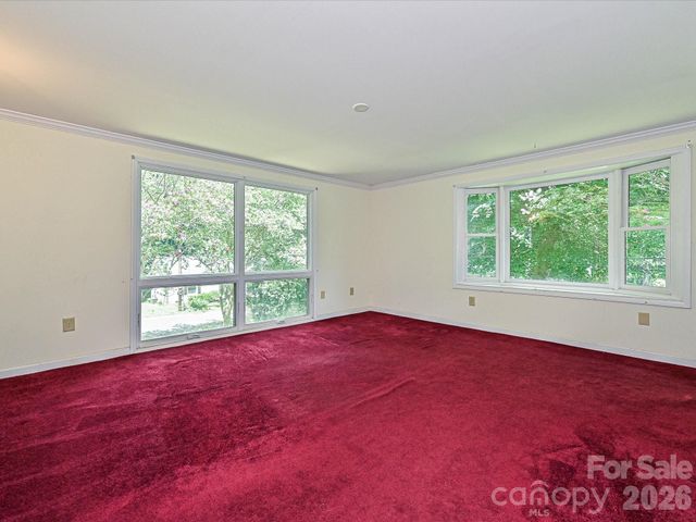 3000 Barfield Drive, Charlotte, NC 28217