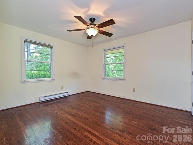 3000 Barfield Drive, Charlotte, NC 28217