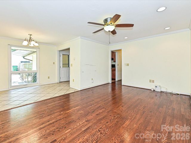 3000 Barfield Drive, Charlotte, NC 28217