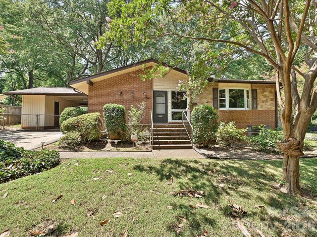 3000 Barfield Drive, Charlotte, NC 28217