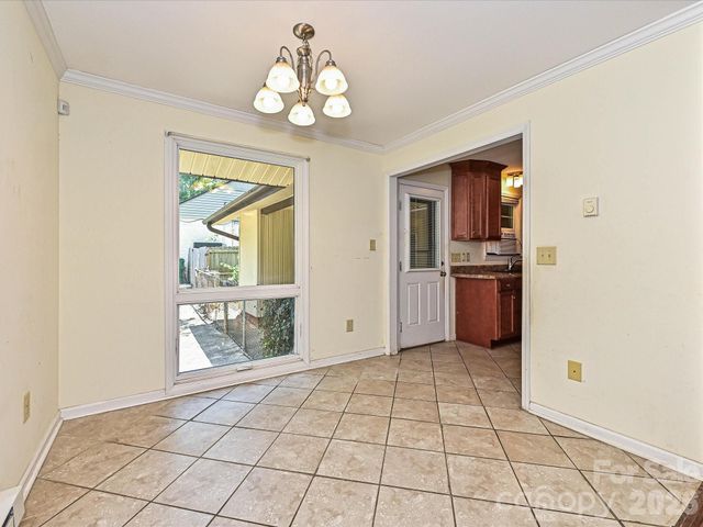 3000 Barfield Drive, Charlotte, NC 28217