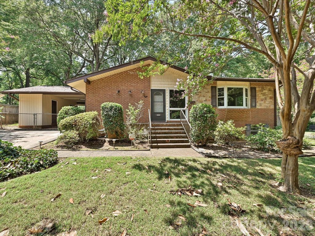 3000 Barfield Drive, Charlotte, NC 28217