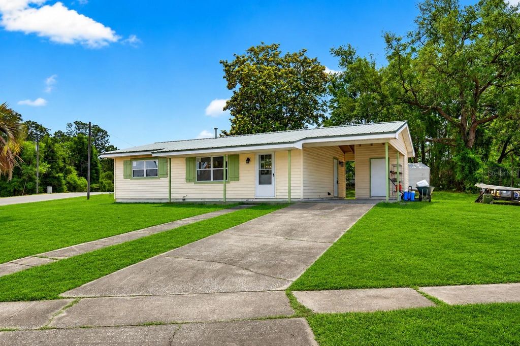 1766 W GARDENIA DRIVE, Citrus Springs, FL 34434