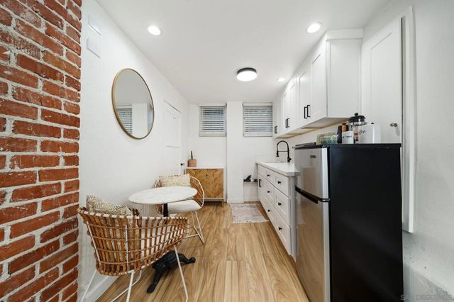 2154 Union St, San Diego, CA 92101