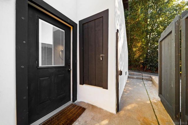 2154 Union St, San Diego, CA 92101