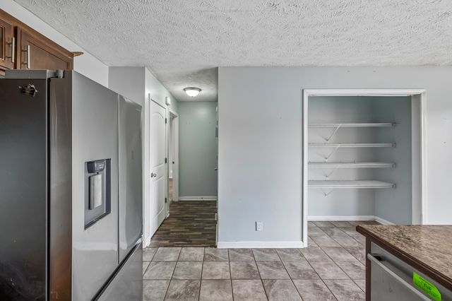 1372 Constitution Dr, Clarksville, TN 37042