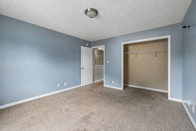 1372 Constitution Dr, Clarksville, TN 37042