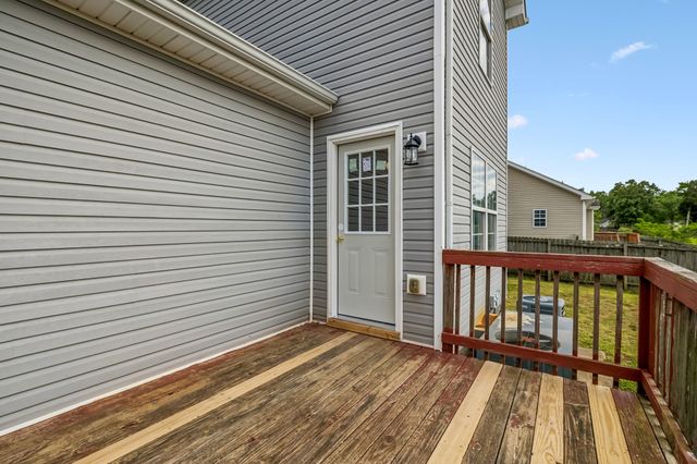 1372 Constitution Dr, Clarksville, TN 37042