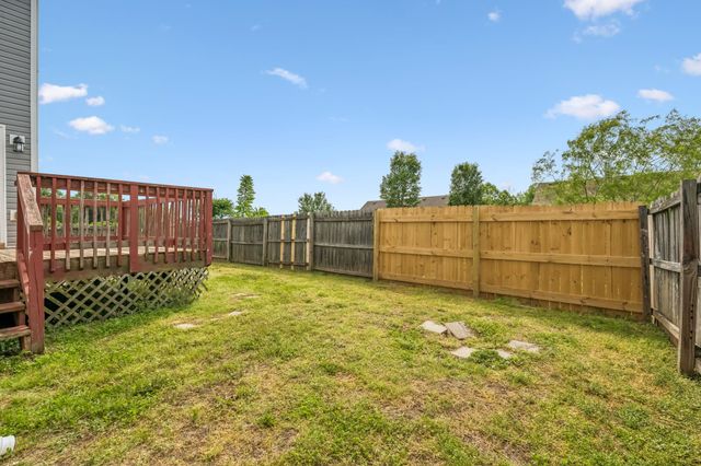 1372 Constitution Dr, Clarksville, TN 37042