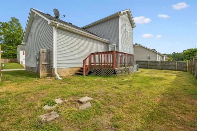 1372 Constitution Dr, Clarksville, TN 37042