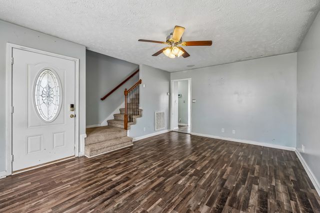 1372 Constitution Dr, Clarksville, TN 37042