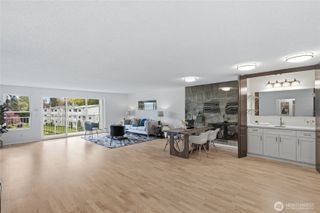 13217 15th Avenue NE #A8, Seattle, WA 98125