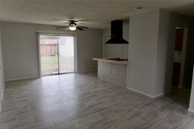 4735 Pecan Meadow Drive, Dallas, TX 75236