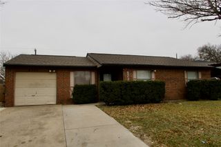 4735 Pecan Meadow Drive, Dallas, TX 75236