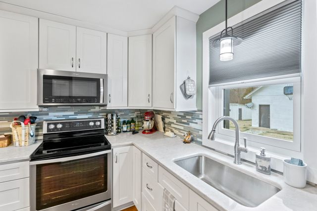 3863 Felts Rd, Cedar Hill, TN 37032