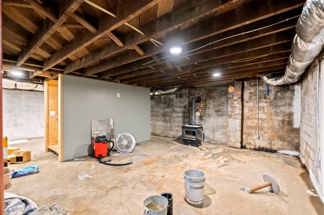 3863 Felts Rd, Cedar Hill, TN 37032