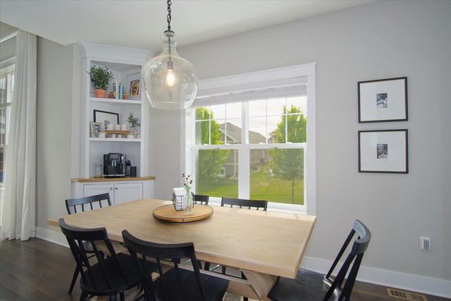 1011 Tara Lane, Waunakee, WI 53597