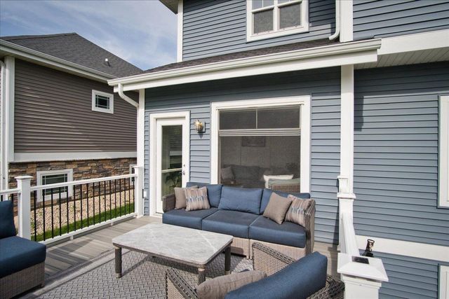 1011 Tara Lane, Waunakee, WI 53597