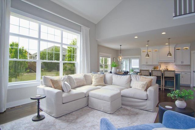 1011 Tara Lane, Waunakee, WI 53597