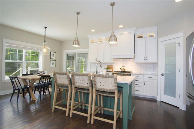 1011 Tara Lane, Waunakee, WI 53597