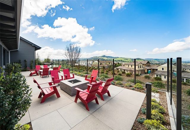 99 Adelfa Street, Rancho Mission Viejo, CA 92694