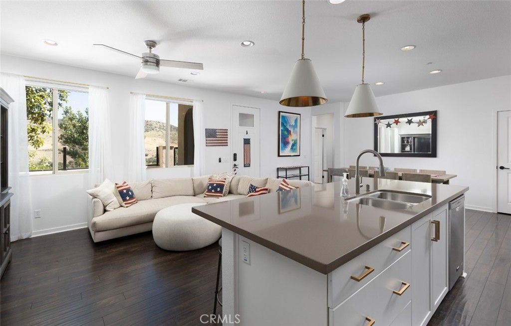 99 Adelfa Street, Rancho Mission Viejo, CA 92694