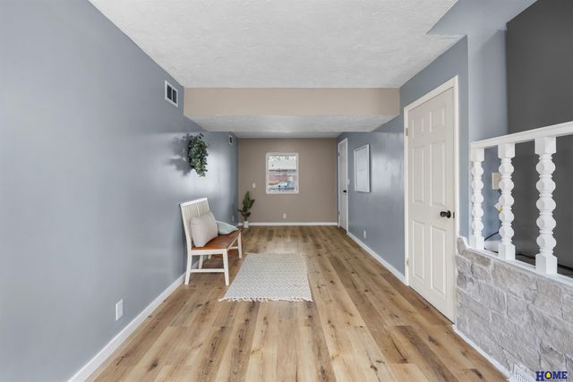 6626 Bethany Park Drive, Lincoln, NE 68505