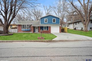 6626 Bethany Park Drive, Lincoln, NE 68505