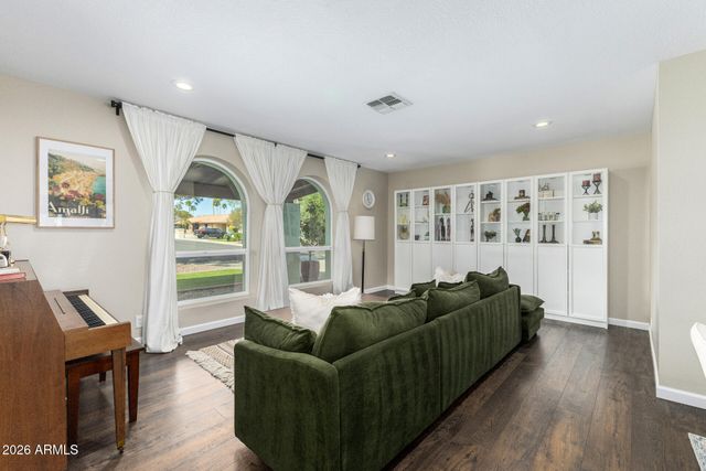 15817 N MOON VALLEY Drive, Phoenix, AZ 85022