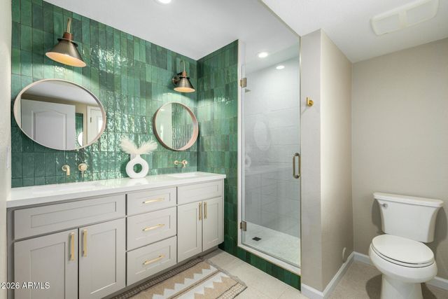 15817 N MOON VALLEY Drive, Phoenix, AZ 85022