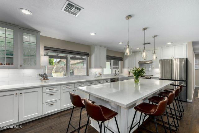 15817 N MOON VALLEY Drive, Phoenix, AZ 85022