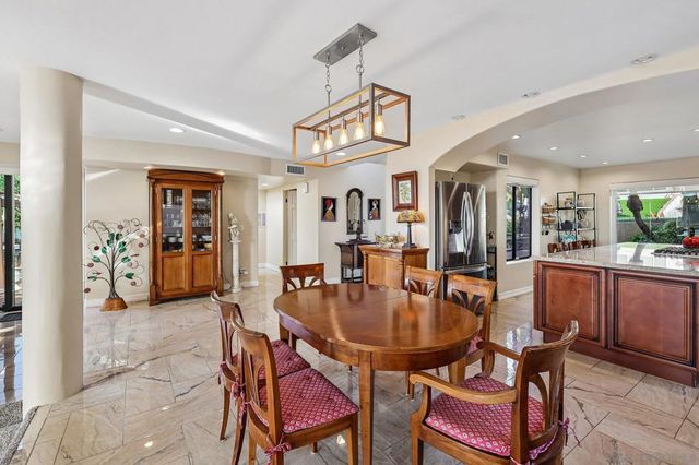 2070 Illion, San Diego, CA 92110