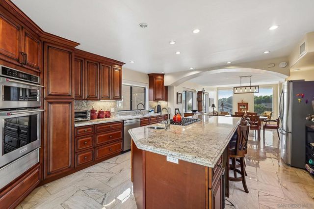 2070 Illion, San Diego, CA 92110