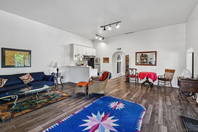 2070 Illion, San Diego, CA 92110