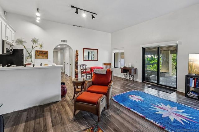 2070 Illion, San Diego, CA 92110