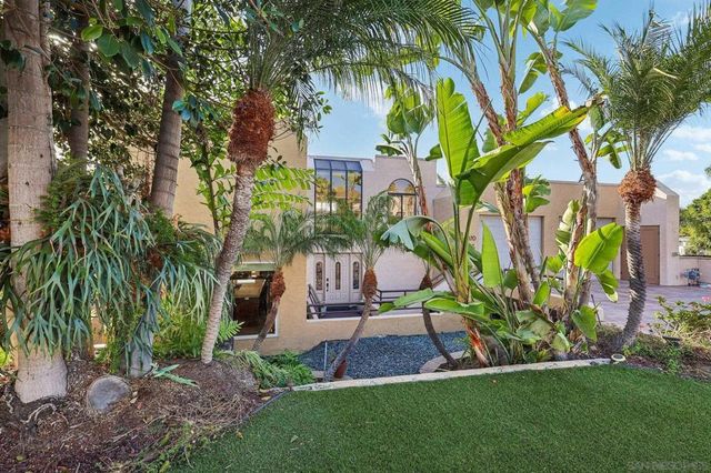 2070 Illion, San Diego, CA 92110