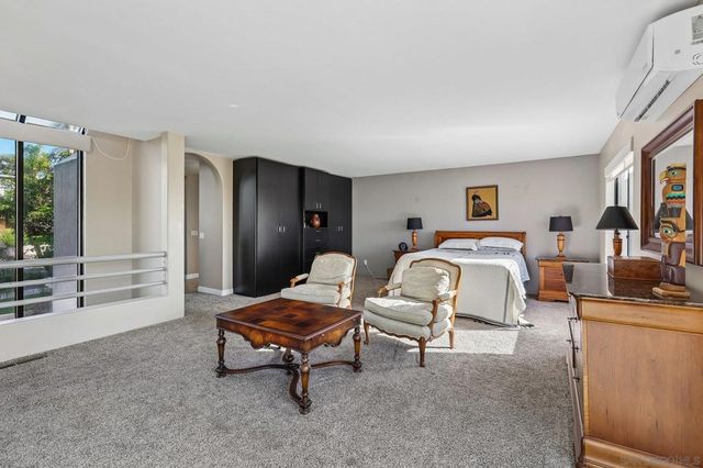 2070 Illion, San Diego, CA 92110